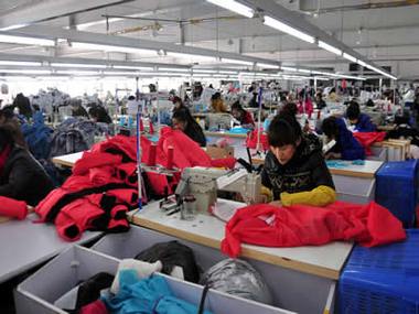 山东曲阜孔府家纺有限公司提供服装加工,外贸服装价格
